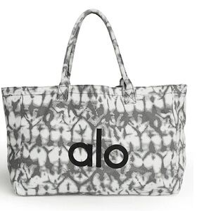 Alo Shopper Tote